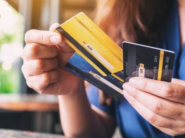 Learn the Benefits and Features of Debit Cards with Personal Cash USA INC_